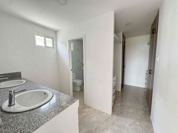 Venta de casa 4 dormitorios en etapa Floreana de Casalaguna