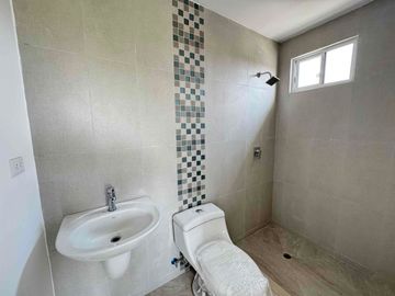 Venta de casa 4 dormitorios en etapa Floreana de Casalaguna