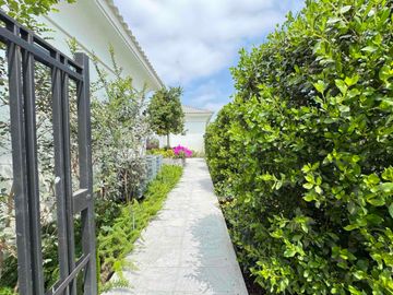 Venta de casa 4 dormitorios en etapa Floreana de Casalaguna