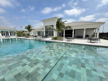 Venta de casa 4 dormitorios en etapa Floreana de Casalaguna