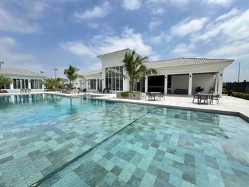 Venta de casa 4 dormitorios en etapa Floreana de Casalaguna