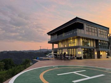 House & Lot For Sale in Splendido Tagaytay City-MC