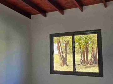 Dueño vende casa a estrenar en Villa del Dique,  Calamuchita
