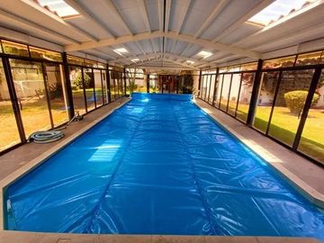 Casa en venta, sector Cumbaya reservorio