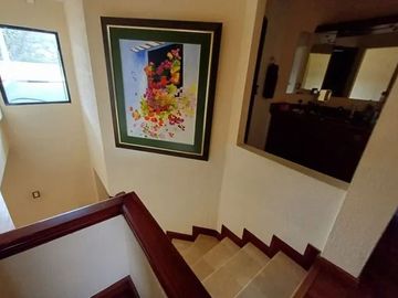 Casa en venta, sector Cumbaya reservorio