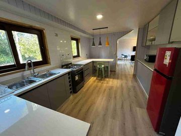 oportunidad  casa a sólo 5 minutos del centro de Pucon