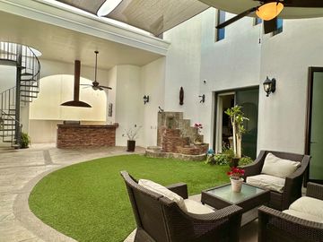 SE VENDE CASA EN LA JOLLA