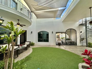 SE VENDE CASA EN LA JOLLA