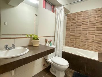 EN VENTA DEPARTAMENTO 3 DORMITORIOS 1 COCHERA CON DEPOSITO