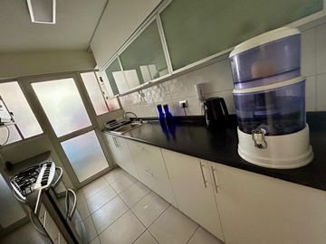 EN VENTA DEPARTAMENTO 3 DORMITORIOS 1 COCHERA CON DEPOSITO