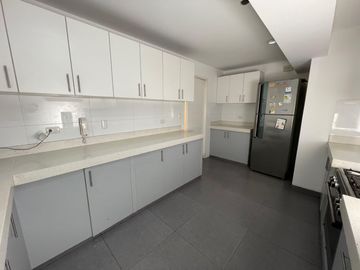 VENTA DEPARTAMENTO 03 DORMITORIOS CON COCHERA