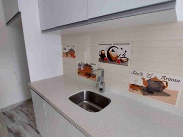 CASA EN ESTRENO