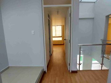 CASA EN ESTRENO
