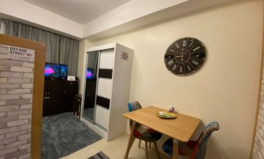 🗝️ Invest in Shaw: The Paddington Place Condo Now! 💰✨