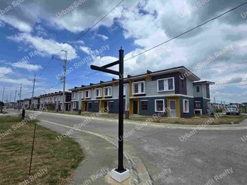 TOWNHOUSE WITH FREE SOLAR PANELS