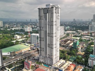 THE CRESTMONT 3BR w/ PS FOR SALE in Panay Ave QC