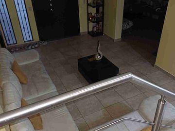 Vendo hermosa casa en Vila club, amplia con piscina 5 dormitorios 6 baños