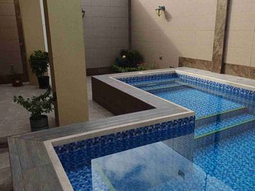 Vendo hermosa casa en Vila club, amplia con piscina 5 dormitorios 6 baños