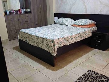 Vendo hermosa casa en Vila club, amplia con piscina 5 dormitorios 6 baños