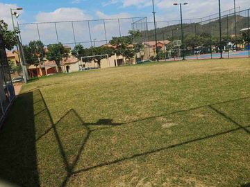 Vendo hermosa casa en Vila club, amplia con piscina 5 dormitorios 6 baños