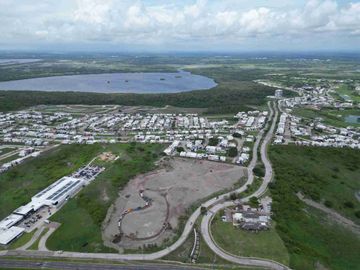 Terrenos Comerciales ubicados en la Riviera Veracruzana desde 2,600mts2 hasta 53,000mts2