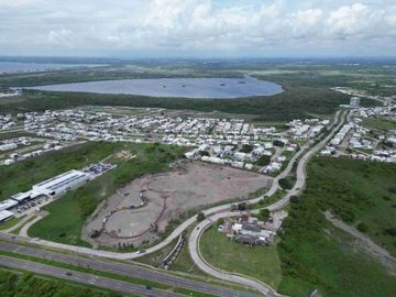 Terrenos Comerciales ubicados en la Riviera Veracruzana desde 2,600mts2 hasta 53,000mts2
