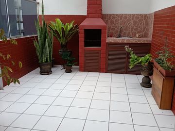 Oferta ! Vendo dpto. dúplex en Magdalena límite San Isidro