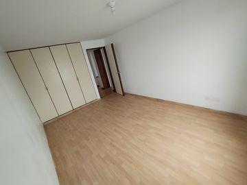 VENTA DEPARTAMENTO A UNAS CUADRAS DE PENAGONITO