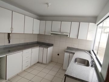 VENTA DEPARTAMENTO A UNAS CUADRAS DE PENAGONITO