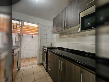 Se vende casa de un piso ubicada en Villa Las Palmas, comuna de La Cruz.