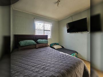 Se vende casa de un piso ubicada en Villa Las Palmas, comuna de La Cruz.