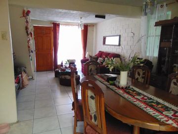 Casa de 2 Pisos con Ampliaciones Regularizadas – 3D / 2B – A Minutos del Metro Plaza Puente Alto