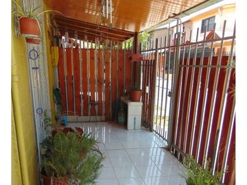 Casa de 2 Pisos con Ampliaciones Regularizadas – 3D / 2B – A Minutos del Metro Plaza Puente Alto