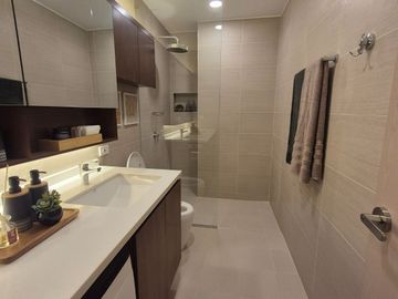 One Bedroom Unit in BE Uptown Park, Cebu City