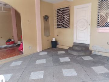 Casa en venta en Samanes 7