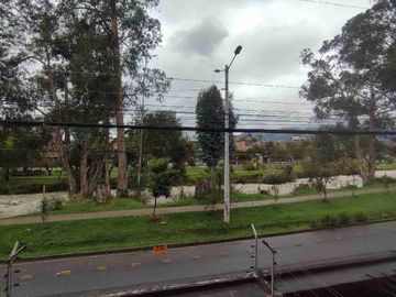 VENDO SUITE EN CUENCA - PUERTAS DEL SOL- FRENTE AL RIO
