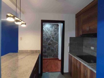 VENDO SUITE EN CUENCA - PUERTAS DEL SOL- FRENTE AL RIO