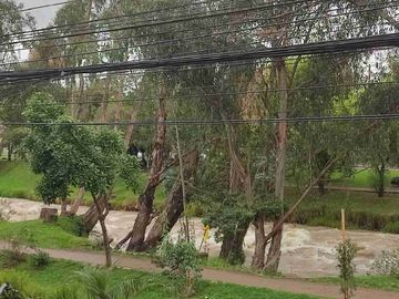 VENDO SUITE EN CUENCA - PUERTAS DEL SOL- FRENTE AL RIO