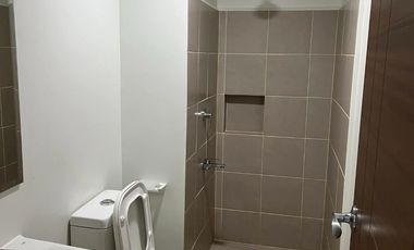 Condo for sale in Quantum Residences Buendia taft Pasay near DLSU CSB