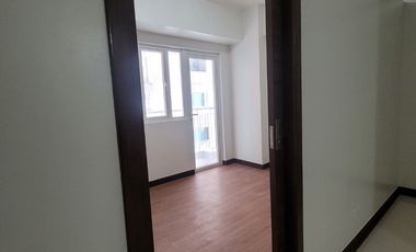 Rent to own 1 bedroom condo for sale in Quantum Residences Buendia Taft Pasay City