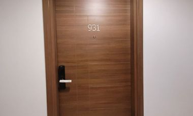 Rent to own 1 bedroom condo for sale in Quantum Residences Buendia Taft Pasay City