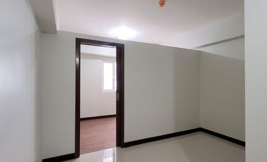 Rent to own 1 bedroom condo for sale in Quantum Residences Buendia Taft Pasay City