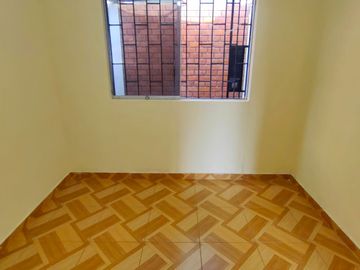 Se Vende Acogedora Casa en La Urb. Las Palmeras Primera Etapa Ica