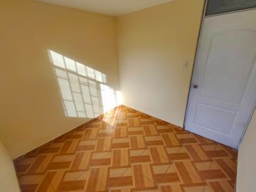 Se Vende Acogedora Casa en La Urb. Las Palmeras Primera Etapa Ica