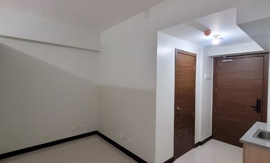 Rent to own 1 bedroom condo for sale in Quantum Residences Buendia Taft Pasay City