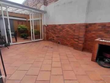Venta Departamento 2 Habitaciones, 112m2 más Terraza y Pérgola, Sector Swiss Hotel, La Floresta.
