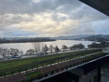 Se vende departamento nuevo con hermosa vista al río Calle Calle