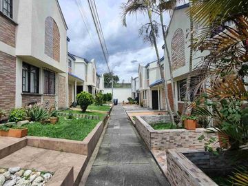 Arriendo casa en Conjunto Mallorca norte de la ciudad