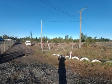 SE VENDE PARCELA ORILLA CARRETERA LOS ÁNGELES