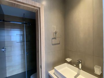 ¡En venta moderno departamento de 2 dormitorios con 3 balcones!